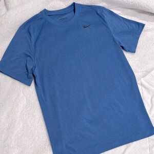 Nike, The Nike Tee dri-fit Small mens t-shirt blue